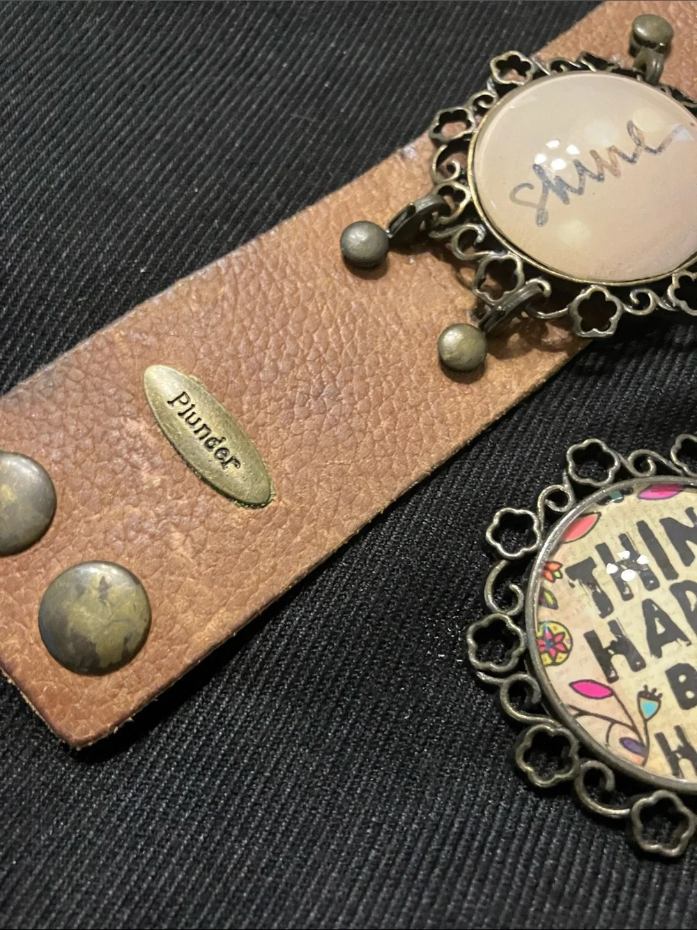 Plunder unique leather